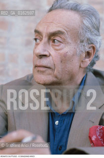 Caption: Nome: .GUTTUSO RENATO.Descrizione: .ARTE PITTORE / FUMA SIGARETTA.Credit: ©Graziano Arici/Rosebud2 / Costo: .A.Nazione: .ITALIA.Cittˆ: ..Data: .1984