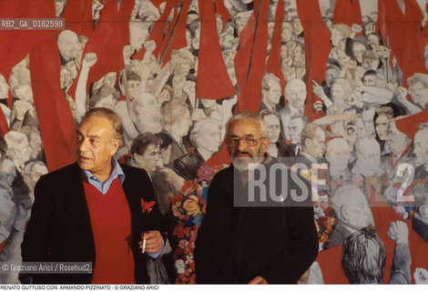Caption: Nome: .GUTTUSO RENATO.Descrizione: .ARTE PITTORE / FUMA SIGARETTA CON  ARMANDO PIZZINATO FUNERALI DI TOGLIATTI.Credit: ©Graziano Arici/Rosebud2 / Costo: .A.Nazione: .ITALIA.Cittˆ: ..Data: .1982