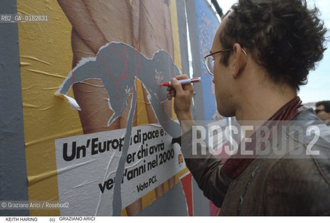 Nome: .HARING KEITH.Descrizione: .ARTE GRAFFITI BIENNALE.Credit: ©Graziano Arici/Rosebud2 / Costo: .A.Nazione: .USA.Cittˆ: ..Data: .1984.