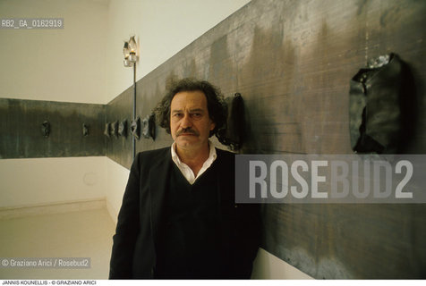 Caption: Nome: .KOUNELLIS JANNIS.Descrizione: .ARTE POVERA.Credit: ©Graziano Arici/Rosebud2 / Costo: .A.Nazione: .ITALIA/GRECIA.Cittˆ: ..Data: .1993