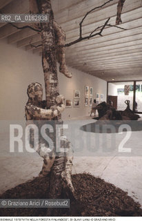 Localizzazione:.VENEZIA / CASTELLO.VENICE / CASTELLO.Oggetto:.Soggetto:.XXXVIII ESPOSIZIONE INTERNAZIONALE DARTE LA BIENNALE DI VENEZIA / VITA NELLA FORESTA FINLANDESE, COMPOSIZIONE DI AMBIENTE (PARTICOLARE), OPERA DI OLAVI LANU AL PADIGLIONE FINLANDIA.XXXVIII INTERNATIONAL ART EXHIBITION LA BIENNALE DI VENEZIA  / VITA NELLA FORESTA FINLANDESE, COMPOSIZIONE DI AMBIENTE  (DETAIL), WORK BY OLAVI LANU IN FINLAND PAVILION.Cronologia:.Definizione Culturale:.   Autore:.   Stile:.   Editori/Stampatori:.   Committenza:.Materia e Tecnica:.Collocazione:.Note:.BIENNALE ARTE.Riproduzione Fotografica:.©Graziano Arici/Rosebud2 Copyright: ©Graziano Arici/Rosebud2 /  .Data:.1978.Costo:.A.