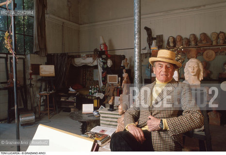 Caption: Nome: .LUCARDA TONI.Descrizione: .ARTE SCULTORE STUDIO.Credit: ©Graziano Arici/Rosebud2 / Costo: .A.Nazione: .ITALIA.Cittˆ: ..Data: .1990