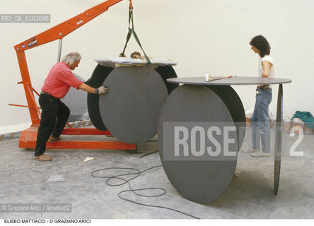 Nome: .MATTIACCI ELISEO.Descrizione: .ARTE SCULTORE.Credit: ©Graziano Arici/Rosebud2 / Costo: .A.Nazione: .ITALIA.Cittˆ: .VENEZIA.Data: .1988.