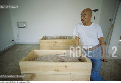 Caption: Nome: .NAGASAWA HIDETOSHI.Descrizione: .ARTE SCULTORE KASSEL DOKUMENTA.Credit: ©Graziano Arici/Rosebud2 / Costo: .A.Nazione: .GIAPPONE.Cittˆ: ..Data: .1992