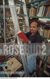 Caption: Nome: .NEUSTEIN JOSHUA.Descrizione: .ARTE BIENNALE / LIBRI.Credit: ©Graziano Arici/Rosebud2 / Costo: .A.Nazione: .ISRAELE.Cittˆ: ..Data: .1995