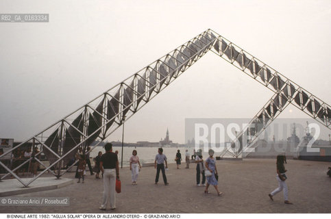Localizzazione:.VENEZIA / CASTELLO.VENICE  / CASTELLO.Oggetto:.Soggetto:.XL ESPOSIZIONE INTERNAZIONALE DARTE LA BIENNALE DI VENEZIA / AGUJA SOLAR,1982, OPERA DI ALEJANDRO OTERO  .XL INTERNATIONAL ART EXHIBITION LA BIENNALE DI VENEZIA  .Cronologia:.Definizione Culturale:.   Autore:.   Stile:.   Editori/Stampatori:.   Committenza:.Materia e Tecnica:.Collocazione:.BIENNALE ARTE.Riproduzione Fotografica:.©Graziano Arici/Rosebud2 Copyright: ©Graziano Arici/Rosebud2 /  .Data:.1982.Costo:.A.