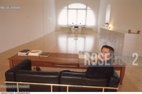 Caption: Nome: .PLESSI FABRIZIO.Descrizione: .ARTE VIDEO  STUDIO.Credit: ©Graziano Arici/Rosebud2 / Costo: .A.Nazione: .ITALIA.Cittˆ: ..Data: .1995