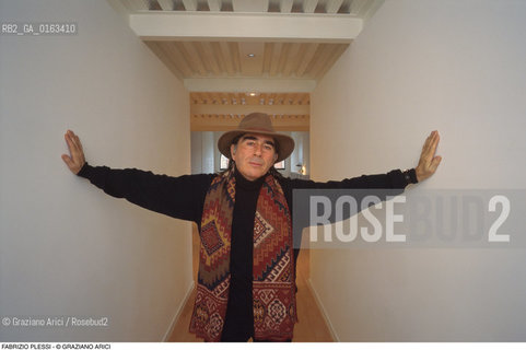 Caption: Nome: .PLESSI FABRIZIO.Descrizione: .ARTE VIDEO CAPPELLO  STUDIO.Credit: ©Graziano Arici/Rosebud2 / Costo: .A.Nazione: .ITALIA.Cittˆ: ..Data: .1995