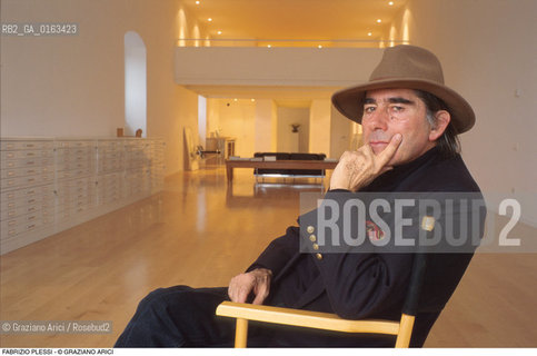 Caption: Nome: .PLESSI FABRIZIO.Descrizione: .ARTE VIDEO CAPPELLO  STUDIO.Credit: ©Graziano Arici/Rosebud2 / Costo: .A.Nazione: .ITALIA.Cittˆ: ..Data: .1995
