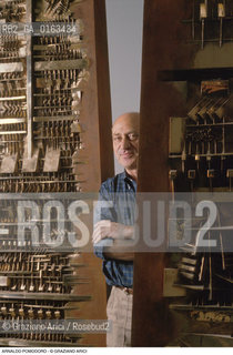 Caption: Nome: .POMODORO ARNALDO.Descrizione: .ARTE SCULTORE BIENNALE.Credit: ©Graziano Arici/Rosebud2 / Costo: .A.Nazione: .ITALIA.Cittˆ: ..Data: .1988