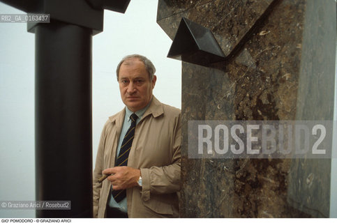 Caption: Nome: .POMODORO GIO.Descrizione: .ARTE SCULTORE BIENNALE.Credit: ©Graziano Arici/Rosebud2 / Costo: .A.Nazione: .ITALIA.Cittˆ: ..Data: .1990