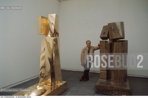 Caption: Nome: .POMODORO GIO.Descrizione: .ARTE SCULTORE BIENNALE.Credit: ©Graziano Arici/Rosebud2 / Costo: .A.Nazione: .ITALIA.Cittˆ: ..Data: .1990