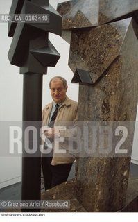 Caption: Nome: .POMODORO GIO.Descrizione: .ARTE SCULTORE BIENNALE.Credit: ©Graziano Arici/Rosebud2 / Costo: .A.Nazione: .ITALIA.Cittˆ: ..Data: .1990