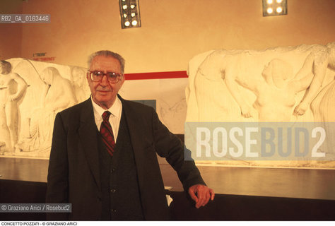Caption: Nome: .PUGLIESE CARATELLI GIOVANNI.Descrizione: .STORICO DELLARTE GRECA A PALAZZO GRASSI.Credit: ©Graziano Arici/Rosebud2 / Costo: .A.Nazione: .ITALIA.Cittˆ: ..Data: .1996