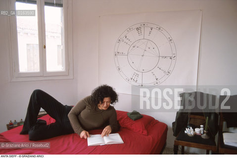 Caption: Nome: .SIEFF ANITA.Descrizione: .ARTE PITTRICE FOTOGRAFA.Credit: ©Graziano Arici/Rosebud2 / Costo: .A.Nazione: .ITALIA.Cittˆ: . .Data:.2000.