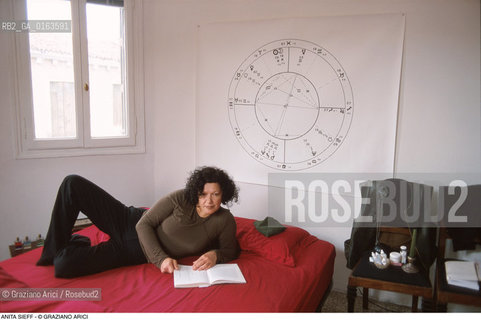 Caption: Nome: .SIEFF ANITA.Descrizione: .ARTE PITTRICE FOTOGRAFA.Credit: ©Graziano Arici/Rosebud2 / Costo: .A.Nazione: .ITALIA.Cittˆ: . .Data:.2000.