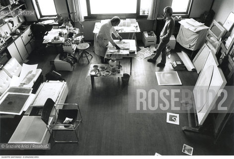 Caption: Nome: .SANTOMASO GIUSEPPE.Descrizione: .ARTE PITTORE NEL SUO STUDIO.Credit: ©Graziano Arici/Rosebud2 / Costo: .A.Nazione: .ITALIA.Cittˆ: ..Data: .1982