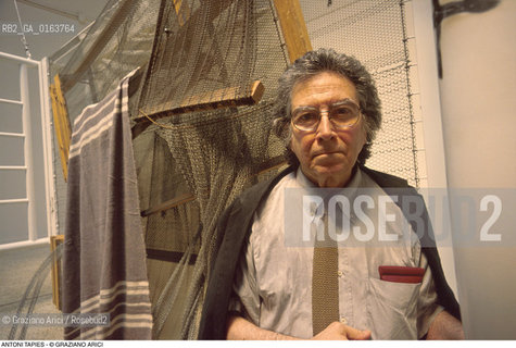 Caption: Nome: .TAPIES  ANTONI.Descrizione: .ARTE BIENNALE.Credit: ©Graziano Arici/Rosebud2 / Costo: .A.Nazione: .SPAGNA.Cittˆ: ..Data: .1993
