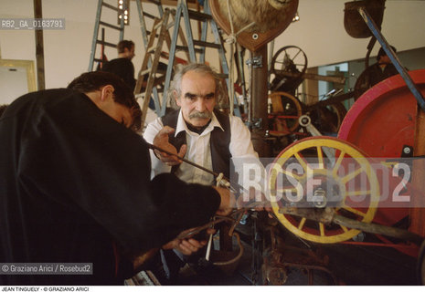 Caption: Nome: .TINGUELY JEAN.Descrizione: .ARTE / MACCHINA PALAZZO GRASSI RUOTA.Credit: ©Graziano Arici/Rosebud2 / Costo: .A.Nazione: .SVIZZERA.Cittˆ: ..Data: .1987