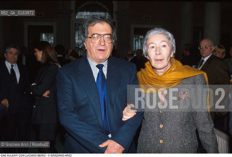 Caption: Nome: .AULENTI GAE.Descrizione: .ARCHITETTURA ARCHITETTO INDUSTRIAL DESIGNER/CON IL COMPOSITORE LUCIANO BERIO A PALAZZO GRASSI.Credit: ©Graziano Arici/Rosebud2 / Costo: .A.Nazione: .ITALIA.Cittˆ: ..Data: .1992