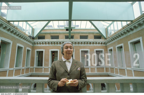 Caption: Nome: .AULENTI GAE.Descrizione: .ARCHITETTURA ARCHITETTO INDUSTRIAL DESIGNER/ALLINTERNO DI PALAZZO GRASSI.Credit: ©Graziano Arici/Rosebud2 / Costo: .A.Nazione: .ITALIA.Cittˆ: ..Data: .1987