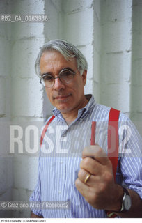 Caption: Nome: .PETER EISEMAN.Descrizione: .ARCHITETTURA ARCHITETTO/CON PENNA.Credit: ©Graziano Arici/Rosebud2 / Costo: .A.Nazione: .USA.Cittˆ: ..Data: .1990