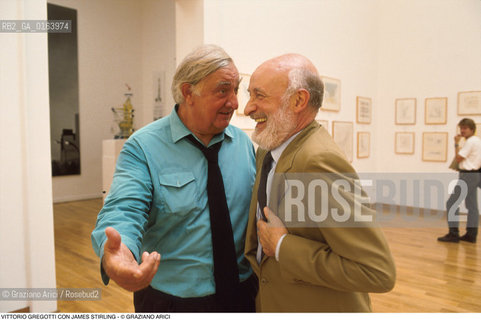 Caption: Nome: .GREGOTTI VITTORIO.Descrizione: .ARCHITETTO/CON JAMES STIRLING ALLA BIENNALE ARCHITETTURA.Credit: ©Graziano Arici/Rosebud2 / Costo: .A.Nazione: .ITALIA.Cittˆ: ..Data: .1992