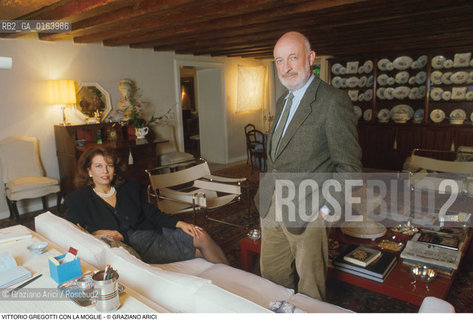 Caption: Nome: .GREGOTTI VITTORIO.Descrizione: .ARCHITETTURA ARCHITETTO/CON LA MOGLIE NELLA SUA CASA.Credit: ©Graziano Arici/Rosebud2 / Costo: .A.Nazione: .ITALIA.Cittˆ: ..Data: .1990