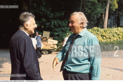 Caption: Nome: .ROSSI ALDO.Descrizione: .ARCHITETTURA ARCHITETTO/CON JAMES STIRLING ALLA BIENNALE ARCHITETTURA.Credit: ©Graziano Arici/Rosebud2 / Costo: .A.Nazione: .ITALIA.Cittˆ: ..Data: .1992