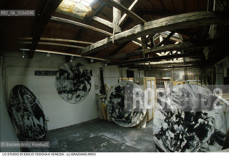 Nome: .VEDOVA EMILIO.Descrizione: .ARTE PITTORE / IL SUO STUDIO DI PITTURA A VENEZIA.Credit: ©Graziano Arici/Rosebud2 / Costo: .A.Nazione: .ITALIA.Cittˆ: .VENEZIA.Data: .1994.