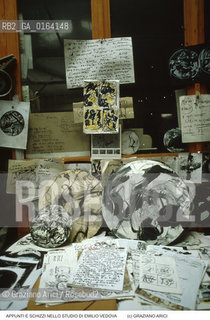 Nome: .VEDOVA EMILIO.Descrizione: .ARTE PITTORE APPUNTI DI LAVORO NEL SUO STUDIO.Credit: ©Graziano Arici/Rosebud2 / Costo: .A.Nazione: .ITALIA.Cittˆ: .VENEZIA.Data: .1987.