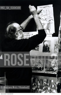 Caption: Nome: .VEDOVA EMILIO.Descrizione: .ARTE PITTORE / ALL ACCADEMIA DI BELLE ARTI.Credit: ©Graziano Arici/Rosebud2 / Costo: .A.Nazione: .ITALIA.Cittˆ: ..Data: .1982