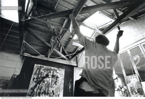 Caption: Nome: .VEDOVA EMILIO.Descrizione: .ARTE PITTORE NEL SUO STUDIO.Credit: ©Graziano Arici/Rosebud2 / Costo: .A.Nazione: .ITALIA.Cittˆ: ..Data: .1987