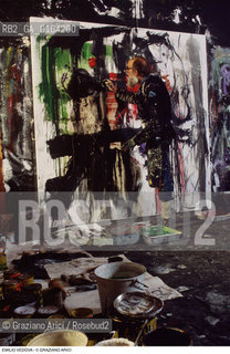 Nome: .VEDOVA EMILIO.Descrizione: .ARTE PITTORE NEL SUO STUDIO.Credit: ©Graziano Arici/Rosebud2 / Costo: .A.Nazione: .ITALIA.Cittˆ: ..Data: .1987.