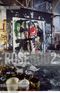 Nome: .VEDOVA EMILIO.Descrizione: .ARTE PITTORE NEL SUO STUDIO.Credit: ©Graziano Arici/Rosebud2 / Costo: .A.Nazione: .ITALIA.Cittˆ: ..Data: .1987.