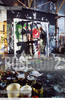Nome: .VEDOVA EMILIO.Descrizione: .ARTE PITTORE NEL SUO STUDIO.Credit: ©Graziano Arici/Rosebud2 / Costo: .A.Nazione: .ITALIA.Cittˆ: ..Data: .1987.