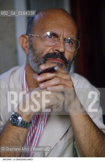 Nome: .DINE JIM.Descrizione: .ARTE PITTORE FUMA UN SIGARO.Credit: ©Graziano Arici/Rosebud2 / Costo: .A.Nazione: .USA.Cittˆ: .VENEZIA.Data: .1985.