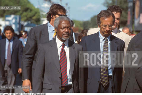 Caption: Nome: .ANNAN KOFI.Descrizione: .POLITICA POLITICO SEGRETARIO GENERALE ONU / CON IL MINISTRO DELLA CULTURA DIESSINO WALTER VELTRONI.Credit: ©Graziano Arici/Rosebud2 / Costo: .A.Nazione: ..Cittˆ: ..Data: .1998