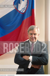 Caption: Nome: .KUCAN MILAN.Descrizione: .POLITICO PRESIDENTE DELLA REPUBBLICA SLOVENA / BANDIERA.POLITICAL PRESIDENT OF SLOVENE REPUBLIC / FLAG.Credit: ©Graziano Arici/Rosebud2 / Costo: .A.Nazione: .SLOVENIA.Cittˆ: .LUBIANA.Data: .1995