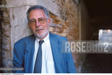 Caption: Nome:.LUZZATTO AMOS.Descrizione:.PRESIDENTE COMUNITA EBRAICA ITALIANA.PRESIDENT OF ITALIAN JEWISH COMUNITY.Credit:.Graziano Arici/Rosebud2/.Costo:.A.Nazione:.ITALIA.ITALY.Cittˆ:..Data:.1996