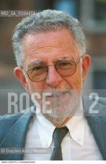 Caption: Nome:.LUZZATTO AMOS.Descrizione:.PRESIDENTE COMUNITA EBRAICA ITALIANA .PRESIDENT OF ITALIAN JEWISH COMUNITY .Credit:.Graziano Arici/Rosebud2/.Costo:.A.Nazione:.ITALIA.ITALY.Cittˆ:..Data:.1996