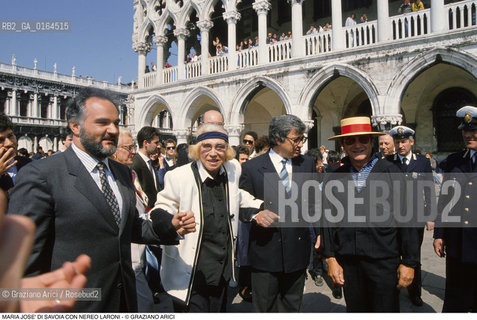 Caption: Nome: .MARIA JOSE DI SAVOIA.Descrizione: .EX REGINA DITALIA MOGLIE DI UMBERTO I DI SAVOIA / CON IL SINDACO DI VENEZIA NEREO LARONI IN PIAZZA SAN MARCO.EX QUEEN OF ITALY WIFE OF UMBERTO I OF SAVOIA  / WITH  NEREO LARONI MAYOR OF VENICE IN  PIAZZA SAN MARCO.Credit: ©Graziano Arici/Rosebud2 / Costo: .A.Nazione: .BELGIO.BELGIUM.Cittˆ: ..Data: .1987