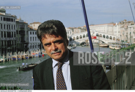 Caption: Nome: .OCCHETTO ACHILLE.Descrizione: .POLITICO SEGRETARIO DEL PARTITO COMUNISTA ITALIANO (1988-1991) SEGRETARIO DEL PDS - PARTITO DEMOCRATICO DELLA SINISTRA - (1991-1994) / A VENEZIA.POLITICAL SECRETARY OF ITALIAN COMMUNIST PARTY  (1988-1991)  SECRETARY OF PDS (1991-1994) / IN VENICE.Credit: ©Graziano Arici/Rosebud2 / Costo: .A.Nazione: .ITALIA.ITALY.Cittˆ: ..Data: .1989