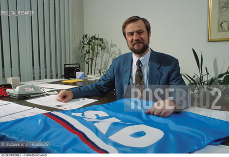 Caption: Nome: .PETERLE LOJZE.Descrizione: .POLITICA POLITICO PRESIDENTE DELLA  SKD (DEMOCRAZIA CRISTIANA SLOVENA) EX MINISTRO DEGLI ESTERI.Credit: ©Graziano Arici/Rosebud2 / Costo: .A.Nazione: .SLOVENIA.Cittˆ: .LUBIANA.Data: .1995