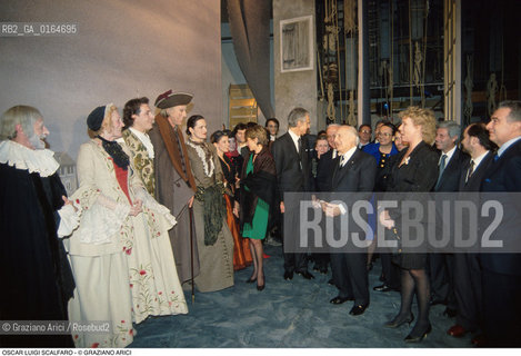 Caption: Nome: .SCALFARO OSCAR LUIGI.Descrizione: .POLITICO DEMOCRAZIA CRISTIANA (DC) PRESIDENTE DELLA REPUBBLICA / AL TEATRO GOLDONI DI VENEZIA.POLITICAL ITALIAN CHRISTIAN DEMOCRATIC PARTY (DC) PRESIDENT OF REPUBLIC / IN GOLDONI THEATRE IN VENICE.Credit: ©Graziano Arici/Rosebud2 / Costo: .A.Nazione: .ITALIA.ITALY.Cittˆ: ..Data: .1996