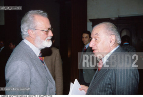 Caption: Nome: .SCALFARI EUGENIO.Descrizione: .GIORNALISTA DIRETTORE (1976-96) E FONDATORE DEL QUOTIDIANO (GIORNALE) LA REPUBBLICA / CON LEX MINISTRO DELLE FINANZE BRUNO VISENTINI.JOURNALIST  DIRECTOR (1976-96) AND FOUNDER OF NEWSPAPER  LA REPUBBLICA / WITH BRUNO VISENTINI EX  MINISTER OF FINANCE .Credit: ©Graziano Arici/Rosebud2 / Costo: .A.Nazione: .ITALIA.ITALY.Cittˆ: ..Data: .1993