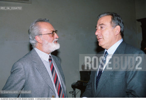 Caption: Nome: .SCALFARI EUGENIO.Descrizione: .GIORNALISTA DIRETTORE (1976-96) E FONDATORE DEL QUOTIDIANO (GIORNALE) LA REPUBBLICA / CON IL PRESIDENTE DELLA STET BIAGIO AGNES.JOURNALIST  DIRECTOR (1976-96) AND FOUNDER OF NEWSPAPER  LA REPUBBLICA / WITH BIAGIO AGNES PRESIDENT OF STET.Credit: ©Graziano Arici/Rosebud2 / Costo: .A.Nazione: .ITALIA.ITALY.Cittˆ: ..Data: .1995