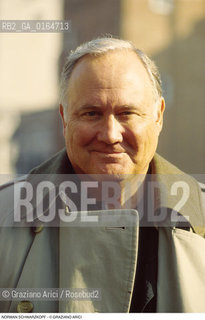 Caption: Nome: .SCHWARZKOPF NORMAN.Descrizione: .GENERALE COMANDANTE DELLESERCITO AMERICANO DURANTE LA GUERRA USA-IRAQ (DESERT-STORM).GENERAL COMMANDER OF USA ARMY DURING WAR USA-IRAK (DESERT-STORM).Credit: ©Graziano Arici/Rosebud2 / Costo: .A.Nazione: .USA.Cittˆ: ..Data: .1995