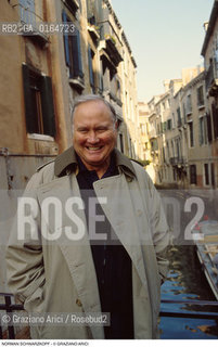 Caption: Nome: .SCHWARZKOPF NORMAN.Descrizione: .GENERALE COMANDANTE DELLESERCITO AMERICANO DURANTE LA GUERRA USA-IRAQ (DESERT-STORM) / A VENEZIA.GENERAL COMMANDER OF USA ARMY DURING WAR USA-IRAK (DESERT-STORM) / IN VENICE.Credit: ©Graziano Arici/Rosebud2 / Costo: .A.Nazione: .USA.Cittˆ: ..Data: .1995