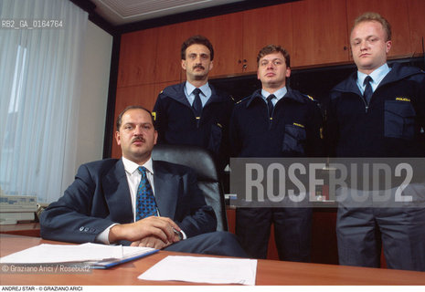 Caption: Nome: .STAR ANDREJ.Descrizione: .POLITICA POLITICO MINISTRO DELLINTERNO DELLA SLOVENIA.Credit: ©Graziano Arici/Rosebud2 / Costo: .A.Nazione: .SLOVENIA.Cittˆ: .LUBIANA.Data: .1995